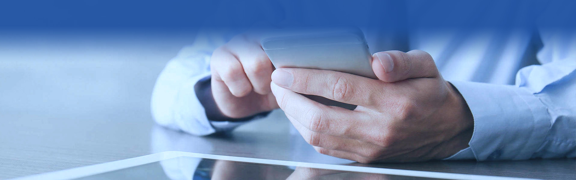 Бізбен хабарласыңы